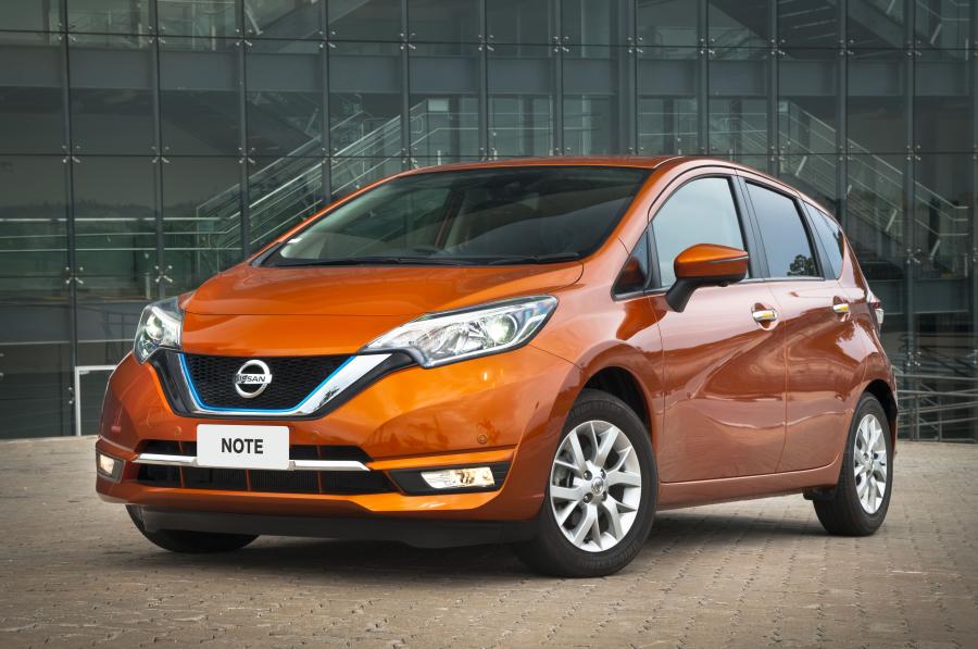  Nissan Note e-POWER (E12) 2016 года  (JP) (фото 9 из 13)